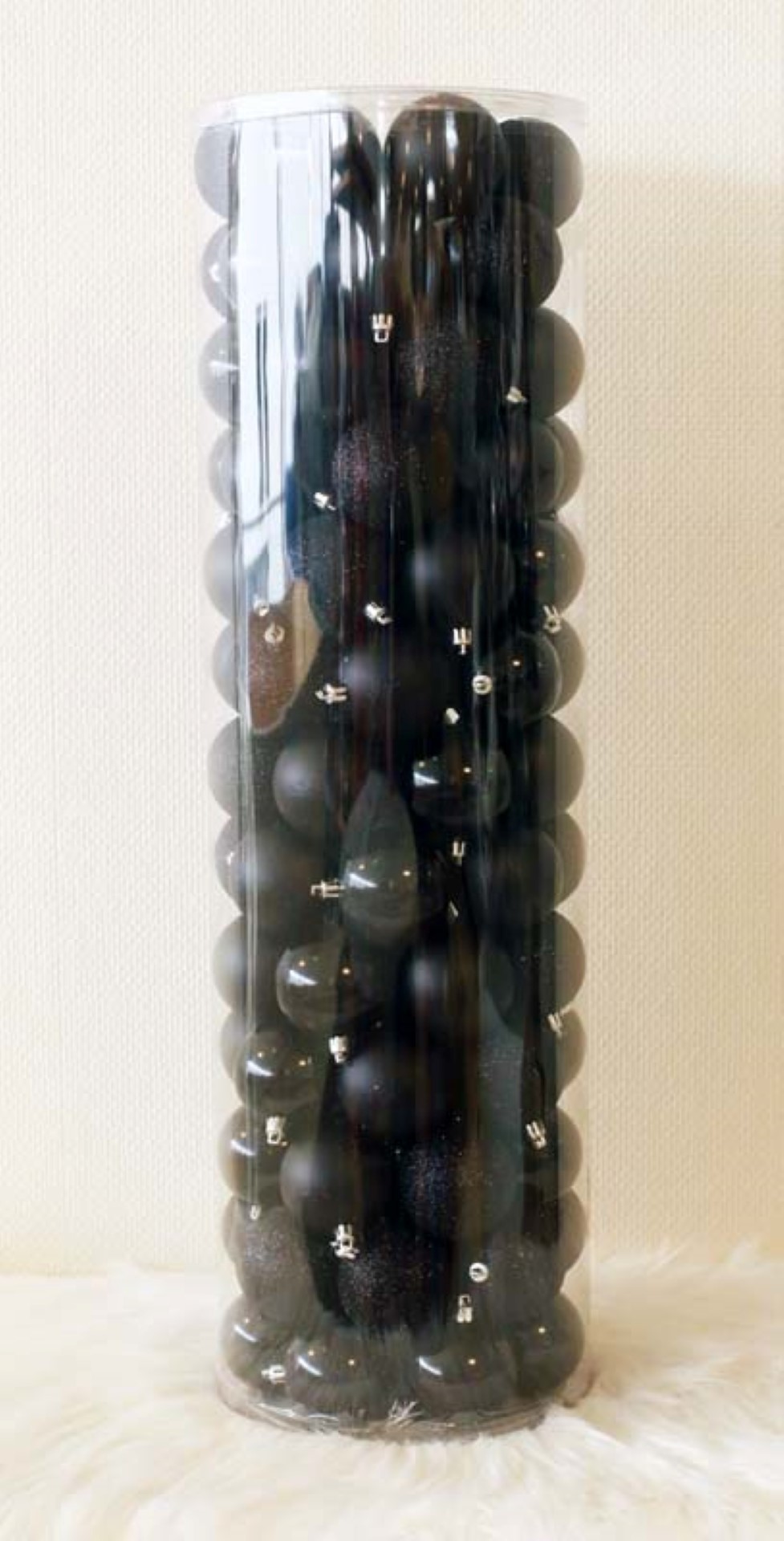 100 Onbreekbare kerstballen in koker diameter 6 cm zwart classic - Oosterik Home