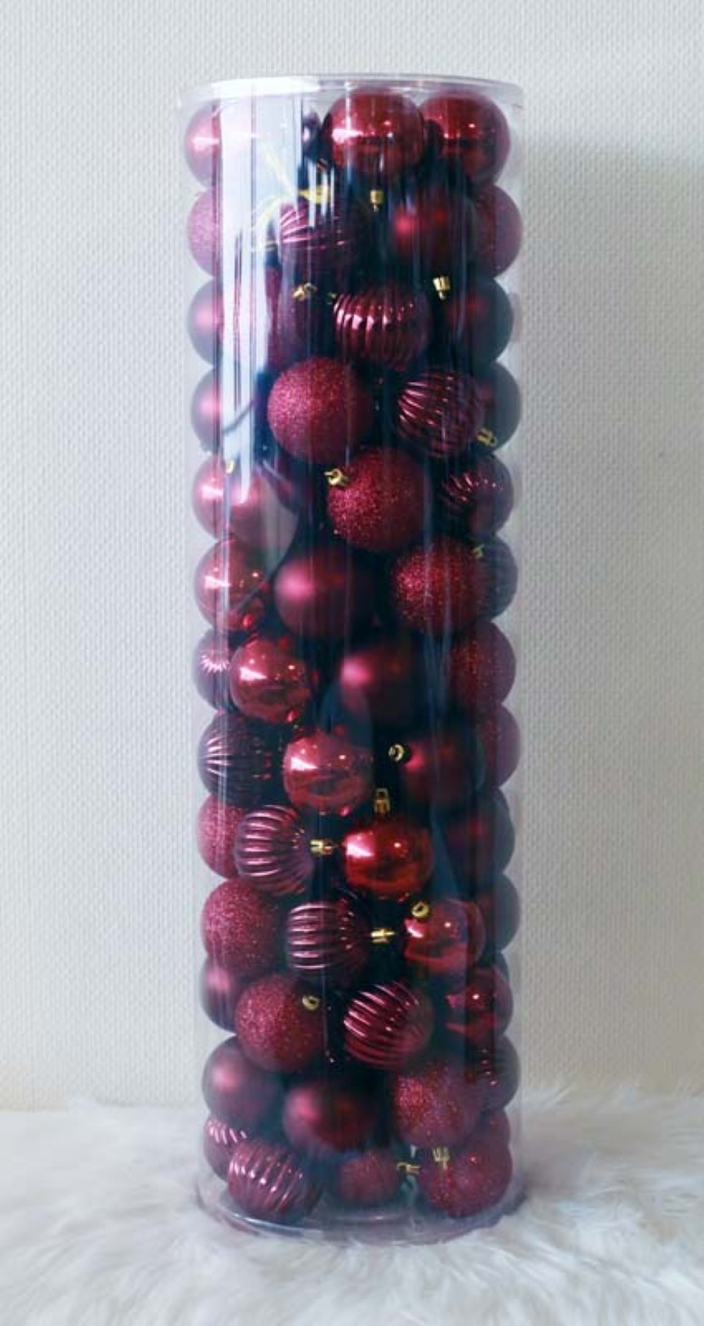 100 Onbreekbare kerstballen in koker doorsnee 6 cm bordeauxrood watermeloen - Oosterik Home