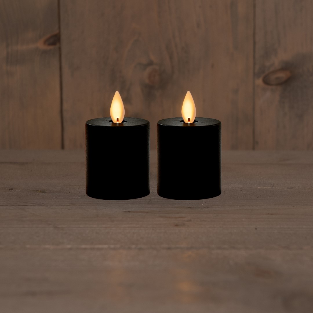 B.O.T. 2Pcs Candles Black 4,5X8 cm Moving Flame 2X2Aaa - Anna's Collection