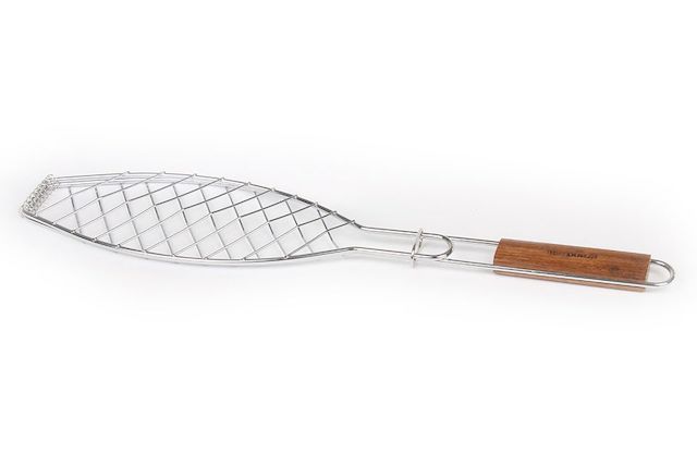 https://www.warentuin.nl/media/catalog/product/S/C/SCAN9318478010010_grandhall_barbecue_accesoires_bamboo_fish_g_a6ae.jpg